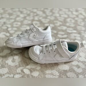 Converse comfort cushion toddler 8 sneakers